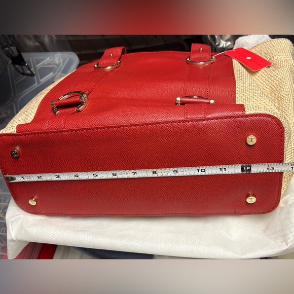 Ivanka Trump handbag - Picture 5 of 5